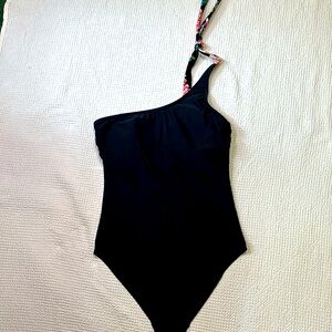 NWOT Kona Sol Black 1-Shoulder Swimsuit, Medium, Bralette, Floral Tie Strap
